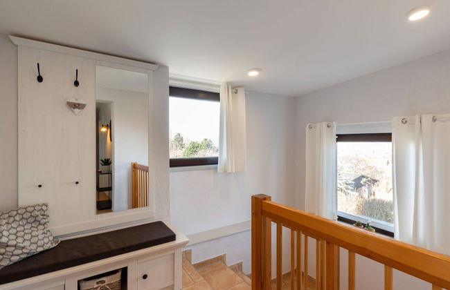 Holiday Home on the Mountain With Views - Photo 6