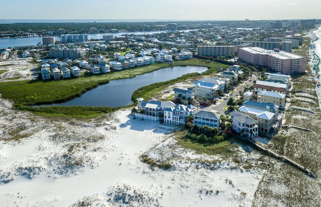 Joe's Dream 3 Bedroom Home by RedAwning - Foto 72