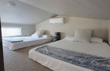 Siren's Adventure Riverfront Cottage! - Foto 18