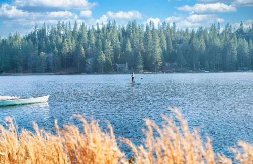 Lakefront Villa with 180 degree view private dock and boats - Foto 19