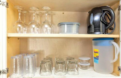 Stay, Play and Pass Go at the Monopoly Penthouse! - Foto 34