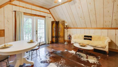 Chic 'Tree House' Studio ~ 24 Mi to Bandera! - Photo 4