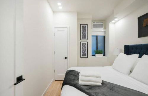 Luxury 2BR Duplex 5min to Central Park - Photo 14