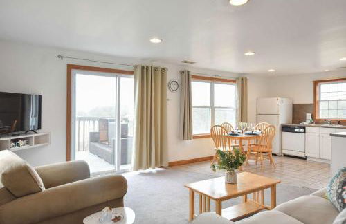 12218 - Beautiful Views of Cape Cod Bay Access to Private Beach Easy Access to P-Town - Foto 4