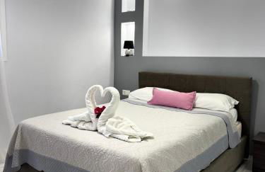 Panorama Apartments - Photo 1