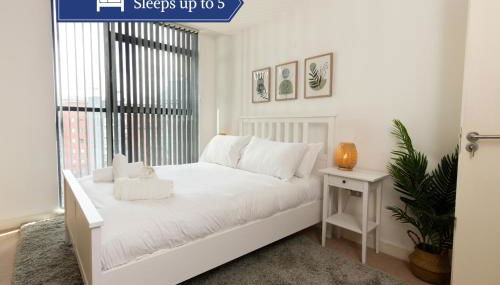 Central Gem: Cosy 2BR with Private Balcony - Foto 4