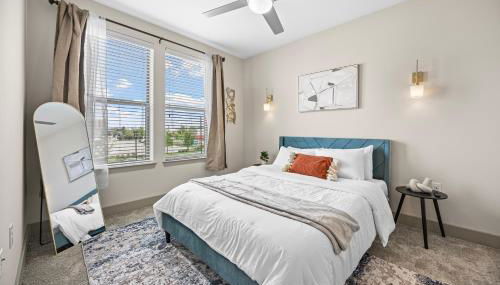 Stylish 1BR Retreat with Pool & Gym - Foto 3