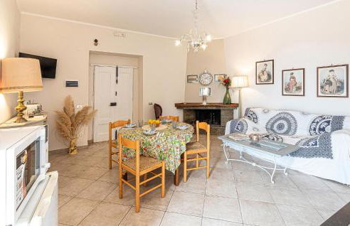 2 Bedroom Beautiful Apartment In Laureana Cilento - Photo 20