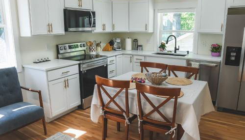 Modern, Quiet and Charming Downtown Apartment - Foto 2