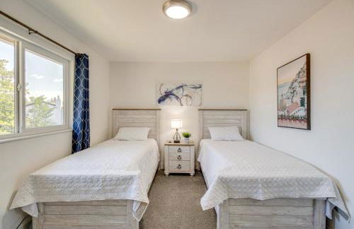 Relax Fireside and Play Pool! Home 4 Mi to Dtwn Reno - Foto 26