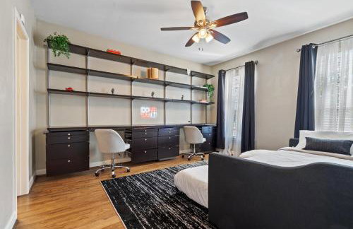 3 BD Townhome w Rooftop Terrace w Free Parking - Foto 26