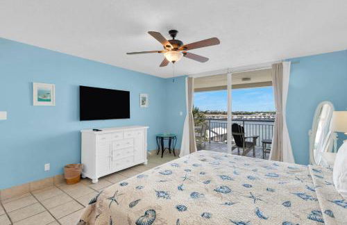 Andros - Spacious 2x2 Waterfront Condo - Photo 12