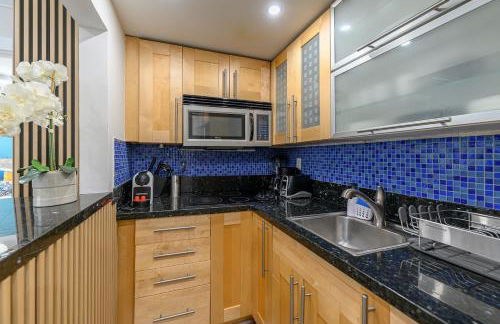 One block from beach South Beach Ocean Dr-King Bed - Foto 40