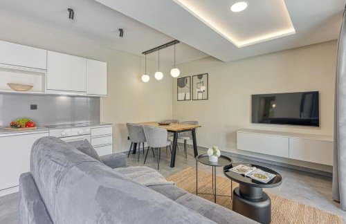 Villa Lana with Private Pool - Photo 15