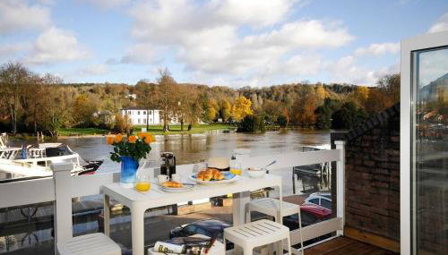 The Oars - Riverfront Property - From 300 Per Night - Foto 2