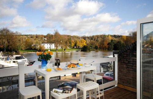The Oars - Riverfront Property - From 300 Per Night - Foto 2