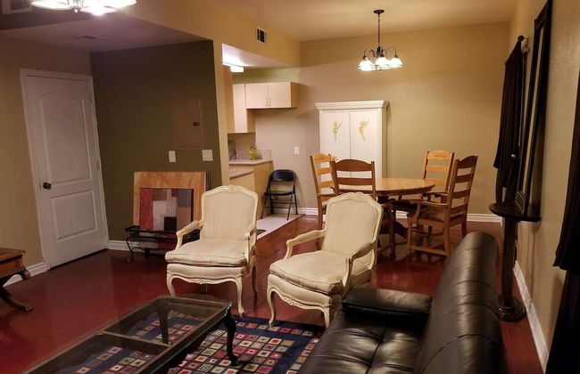 Relax and Comfortable 2 Bedroom Townhome - Foto 9