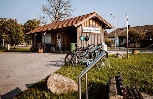 Ferienwohnung König Ludwig - Modernes Design-Apartment für Paare und Genießer am Starnberger See by LIVARIA - Foto 54