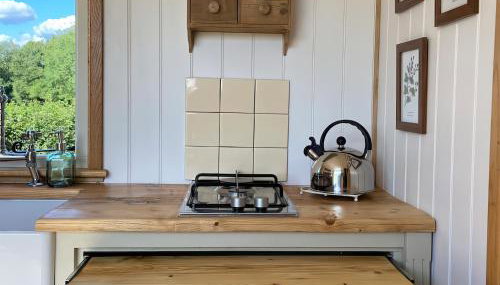 Shepherd Hut 1 - Photo 4