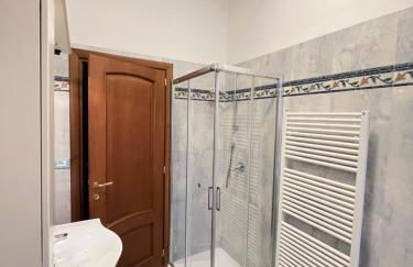 Vicino al mare sulla pista ciclabile - Foto 11