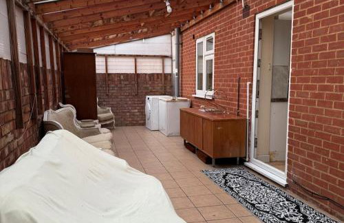 2 bed-Sleeps 4-Private Patio-Pets-Near Heathrow - Foto 9