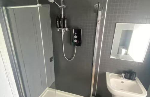 Comfy Frithside Retreat 3BR Sleeps 7 Coastal Getaway - Foto 4