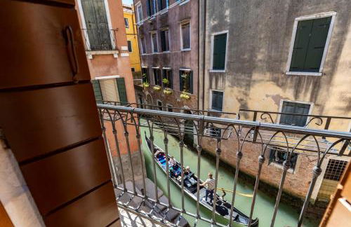 Querini Suite-Balcony on canal, close to San Marco - Foto 7