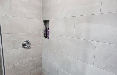 Modern 2BR Guest Suite w En-Suite Bathrooms 10 min to Rodeo Drive Near Kaiser and Cedars hospitals - Foto 25