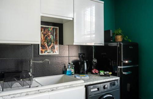 Spacious 4-Bed Apartment · Sleeps 6 · City Centre - Foto 5