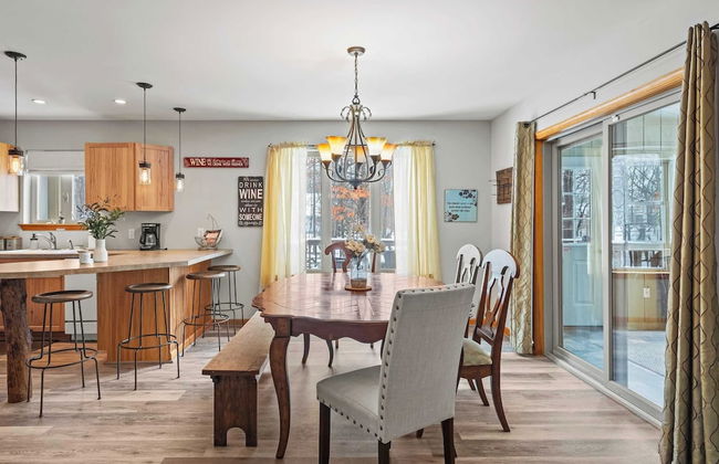 Mountain Hideout by Avantstay Game Room + Deck - Foto 41