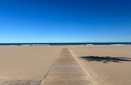 Gandia Playa Moderna - nuevo con piscina y parking, 2 banos, playa 300 m, grau 300 m - Photo 30