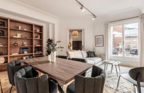 Real - 3 bedroom and terrace in Almagro - Photo 13