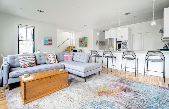 Rooftop Deck 5 Mins to Downtown - Photo 21