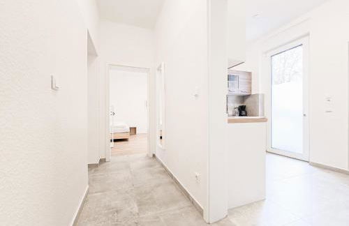 Tolstov Apartments - Monteurwohnung mit 3 Zimmern , Terrasse und Parkplatz - Photo 20