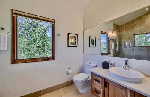 Caribou Ridge with Hot Tub! Pet Friendly with James Peak Views - Sleeps 10 - Foto 17