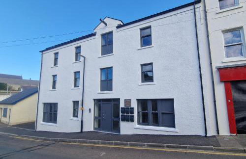 Clare Escape - Modern apartment Ballycastle town centre & walk to beach - Photo 22