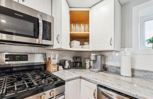 Beachfront Parking Salisbury Beach Retreat - Foto 16