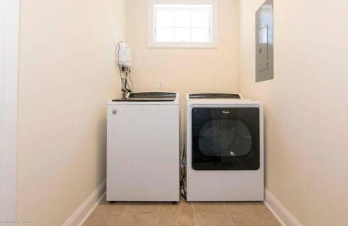 Ocean and Beach Views from Five Decks in Ortley Beach - Foto 46