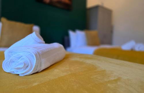 Deluxe 2BR Apartment Near City Center - Sleeps 6 - Foto 45