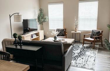 Elegant & Modern Plymouth 3-bed 25-bath Townhome - Foto 2