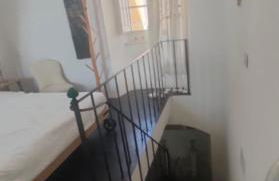 Luxury Apartment - Photo 33