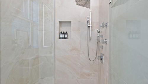 Travelers Dream that's Mins to NYC having Game Room and Parking - Foto 4