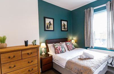 Bright and Well-Kept 3-Bed Property! Free Parking - Foto 1