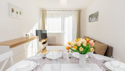 Bright Apartment Nevada with Balcony in Gdansk by Noclegi Renters - Foto 3