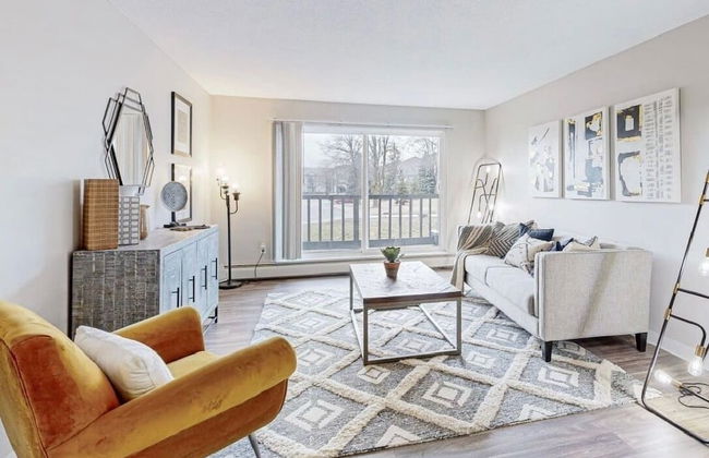 New-20p off-Uptown Love MPLS next to Fun - Foto 12