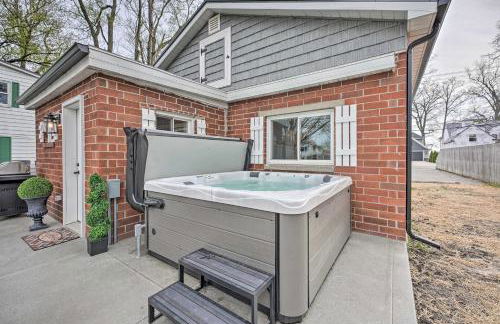 Waterfront Syracuse Home with Patio and Fire Pit! - Foto 22