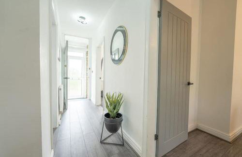 High Peak 5-Star Haven Gardens, Parking & WiFi - Foto 9