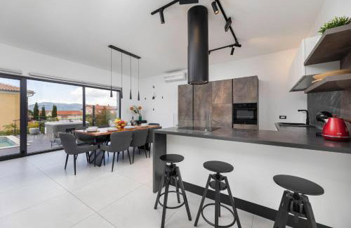 Villa Niko with heated pool, sauna and jacuzzi - Photo 21