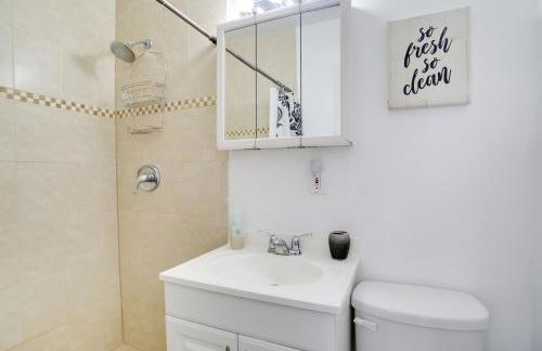 2 Mi to Boardwalk Home with Grill in Dania Beach! - Foto 16