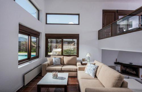Villa Sunrise Majestic Seaview with Private Pool - Photo 3